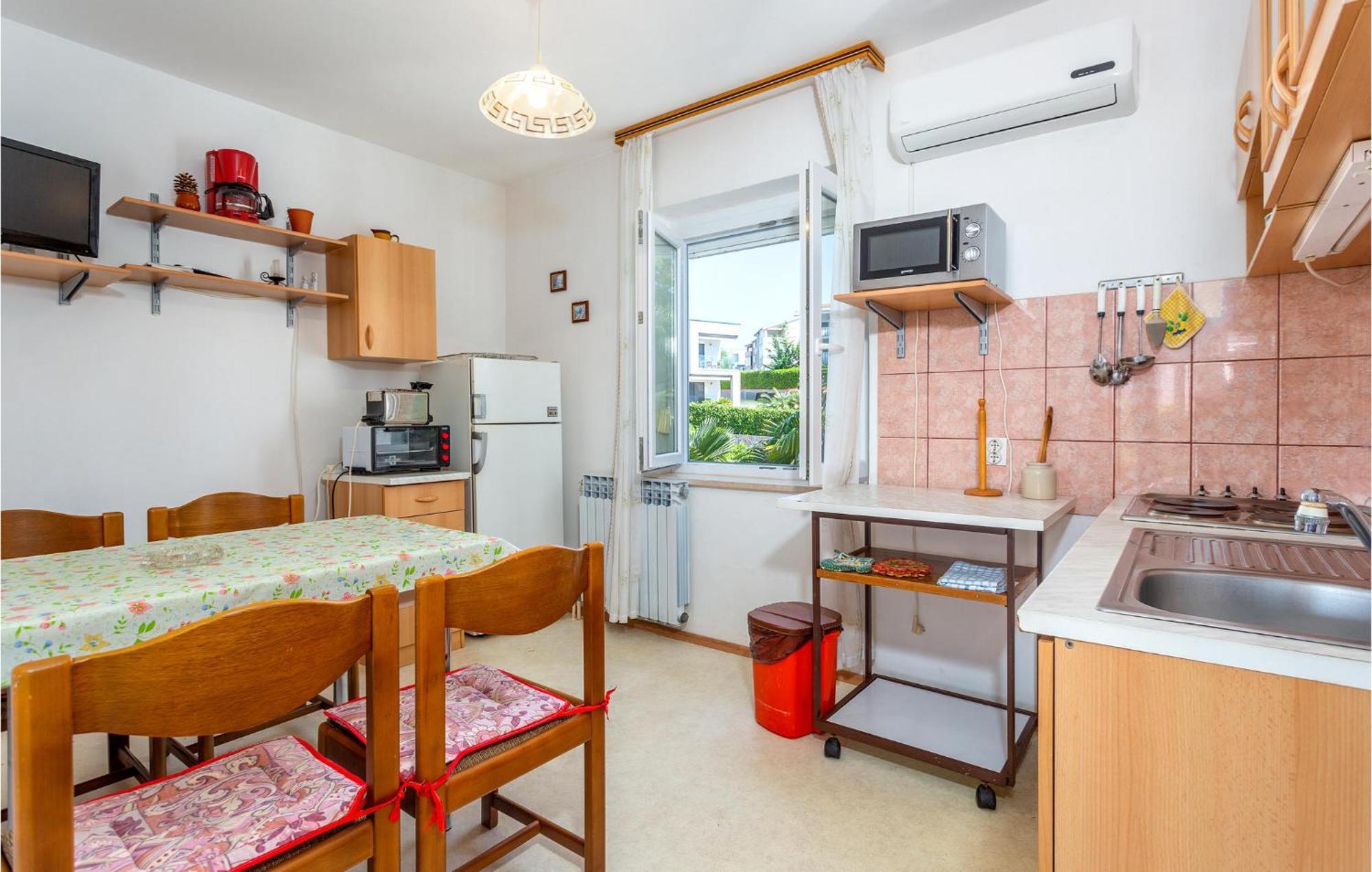Gorgeous Apartment In Vantacici With Wifi Esterno foto